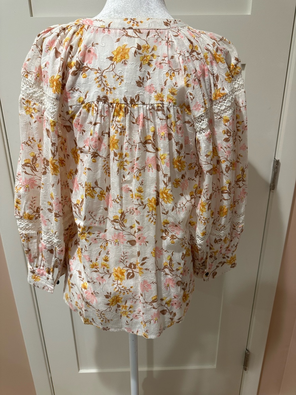 Anthropologie size S Harmony Peasant Blouse in Yellow, Brown, and Pink Floral - Picture 7 of 15
